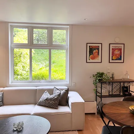 With Private Garden And 18sqm Terrace *
