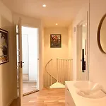 With Private Garden And 18sqm Terrace *