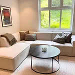 Апартаменты With Private Garden And 18sqm Terrace
