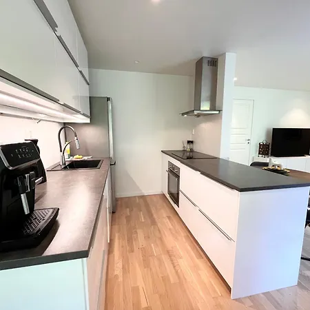 Apartment With Private Garden And 18sqm Terrace