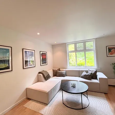 With Private Garden And 18sqm Terrace *