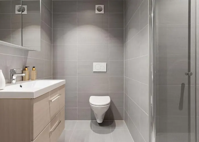 Urban Retreat, Traditional Wooden House In Apartament Bergen