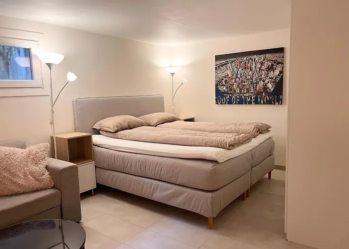 Urban Retreat, Traditional Wooden House In * Bergen