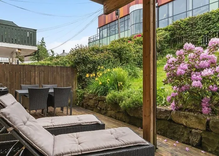 Urban Retreat, Traditional Wooden House In *